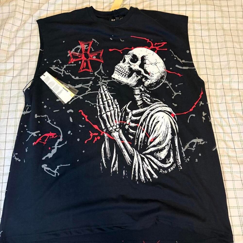 Black Reason Sleeveless Graphic Shirt w/Red Accents Size XL